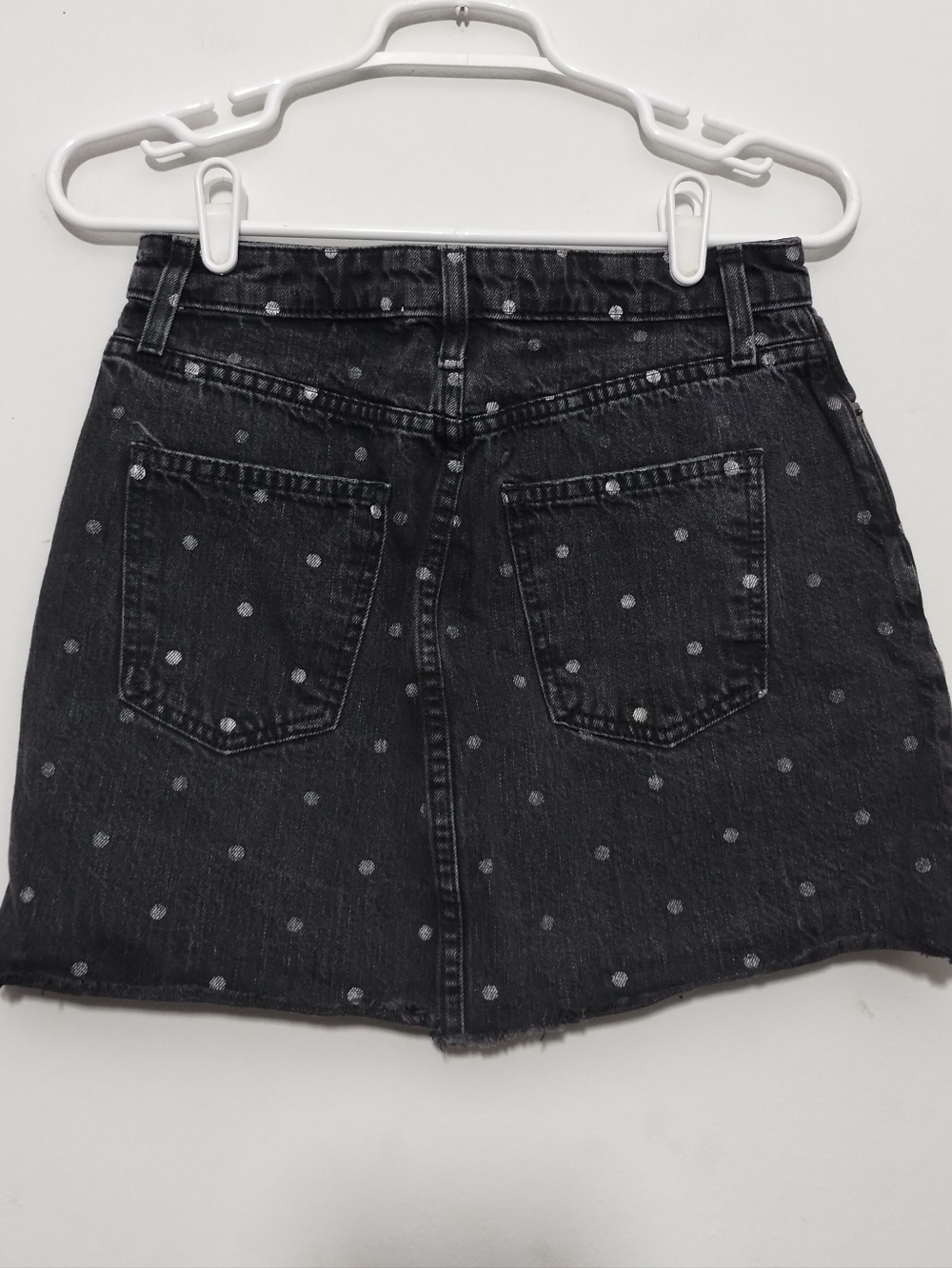 Current/Elliott The Five-Pocket Cutoff Black Denim Polka Dot Mini Skirt - Picture 4 of 9